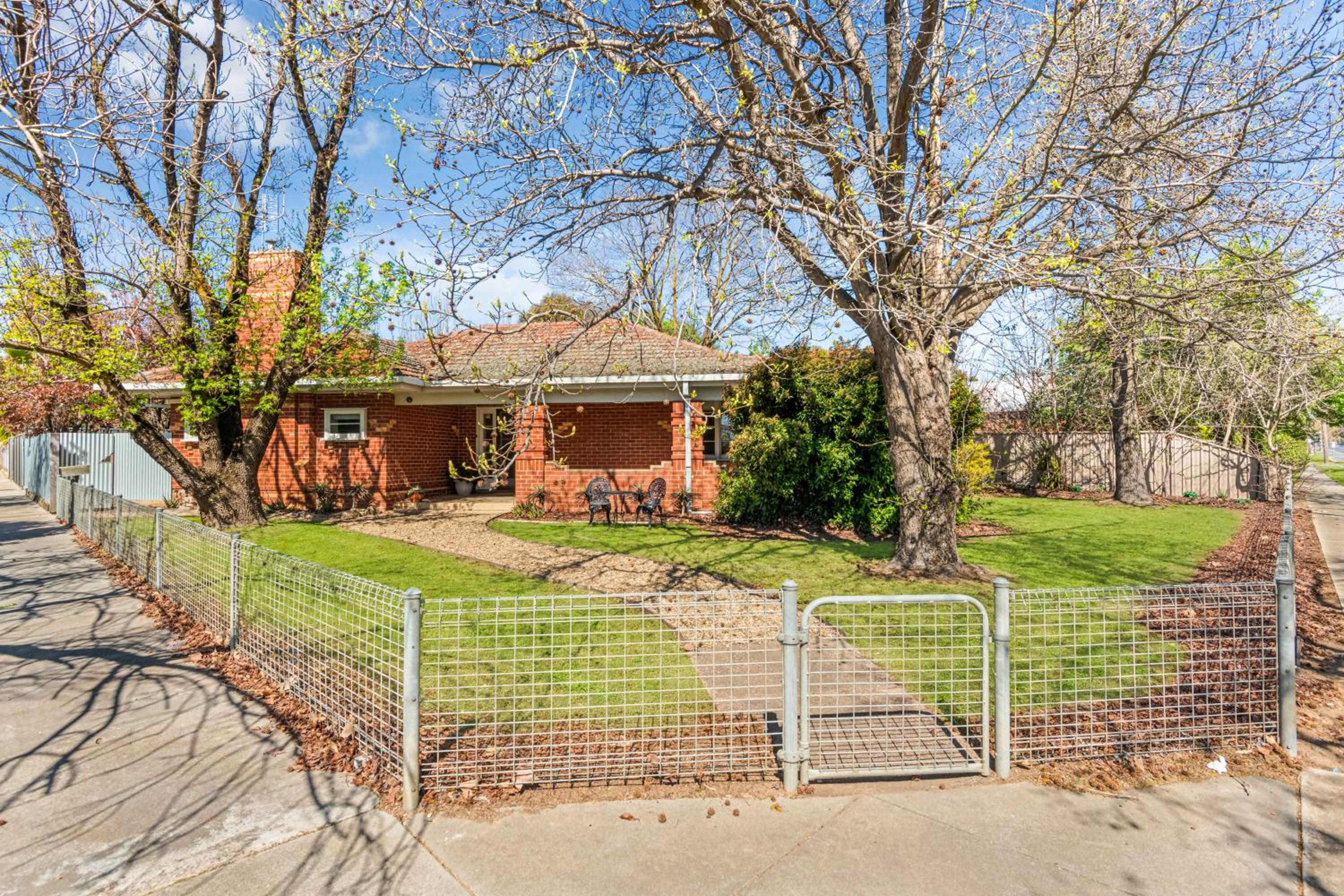 Golden Square Gold Class Guest House, Bendigo