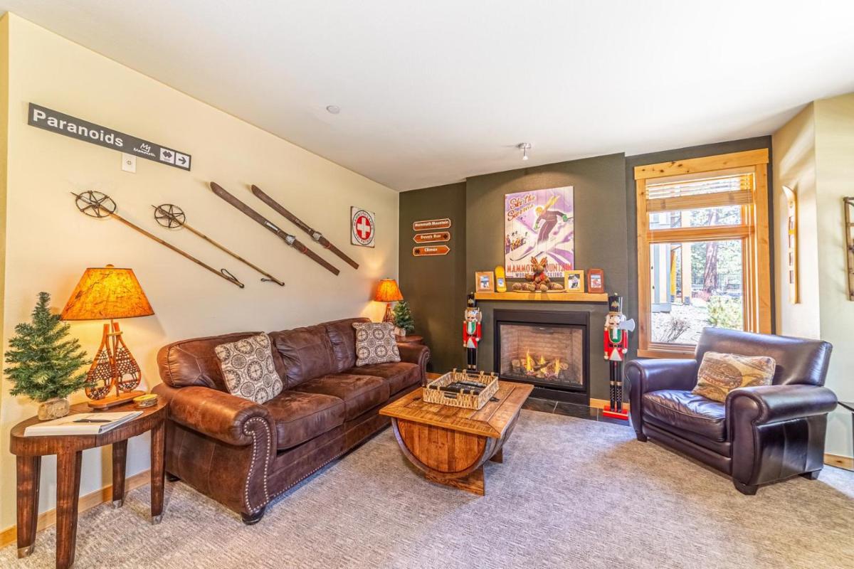 #320 - Golf Course Townhome with Mountain Views & Spa view 2