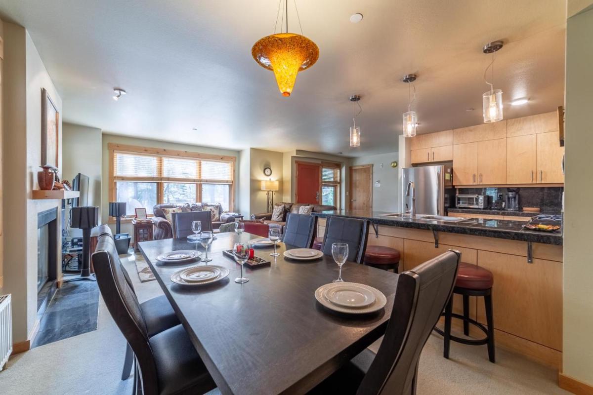 #265 - Golf Course Condo, Mountain Views & Spa view 3