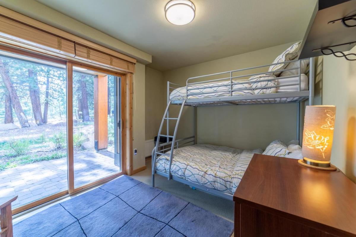#265 - Golf Course Condo, Mountain Views & Spa view 5