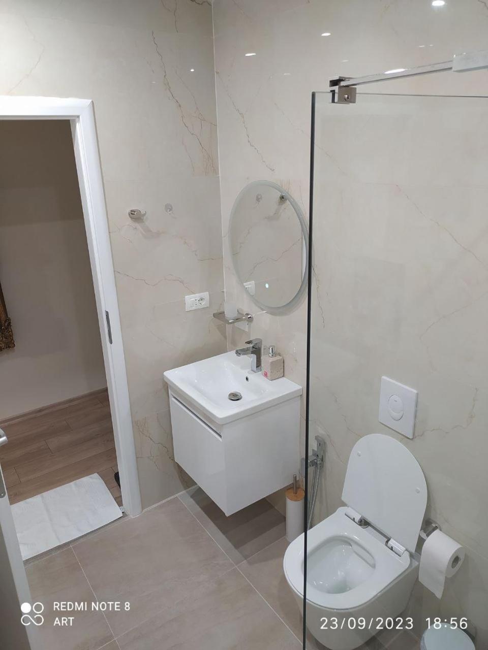 City Center Tirana luxury Orange Apartment 9A