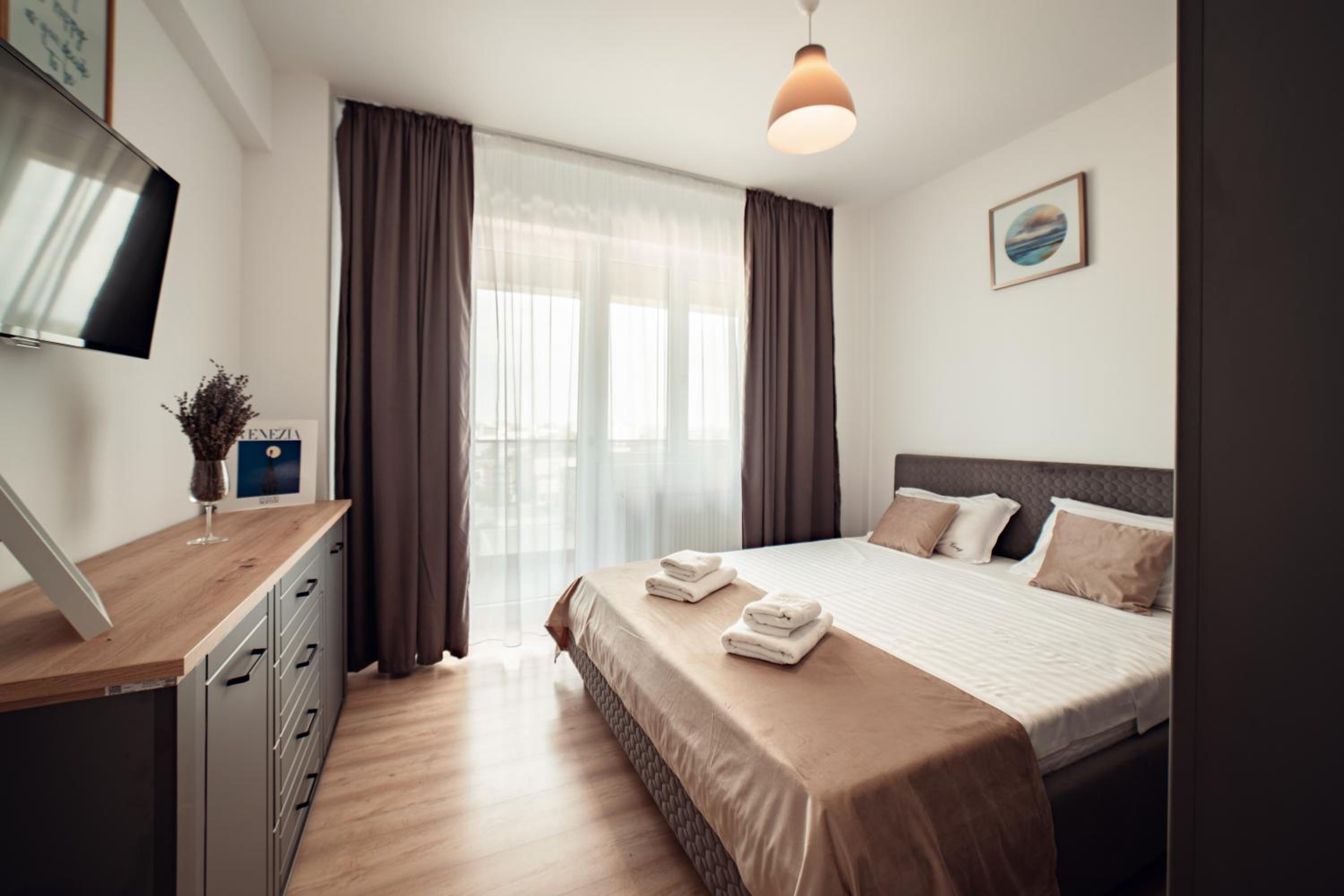 Amazing Cozy and Lovely Studios and Apartments Q Residence Iasi view 5