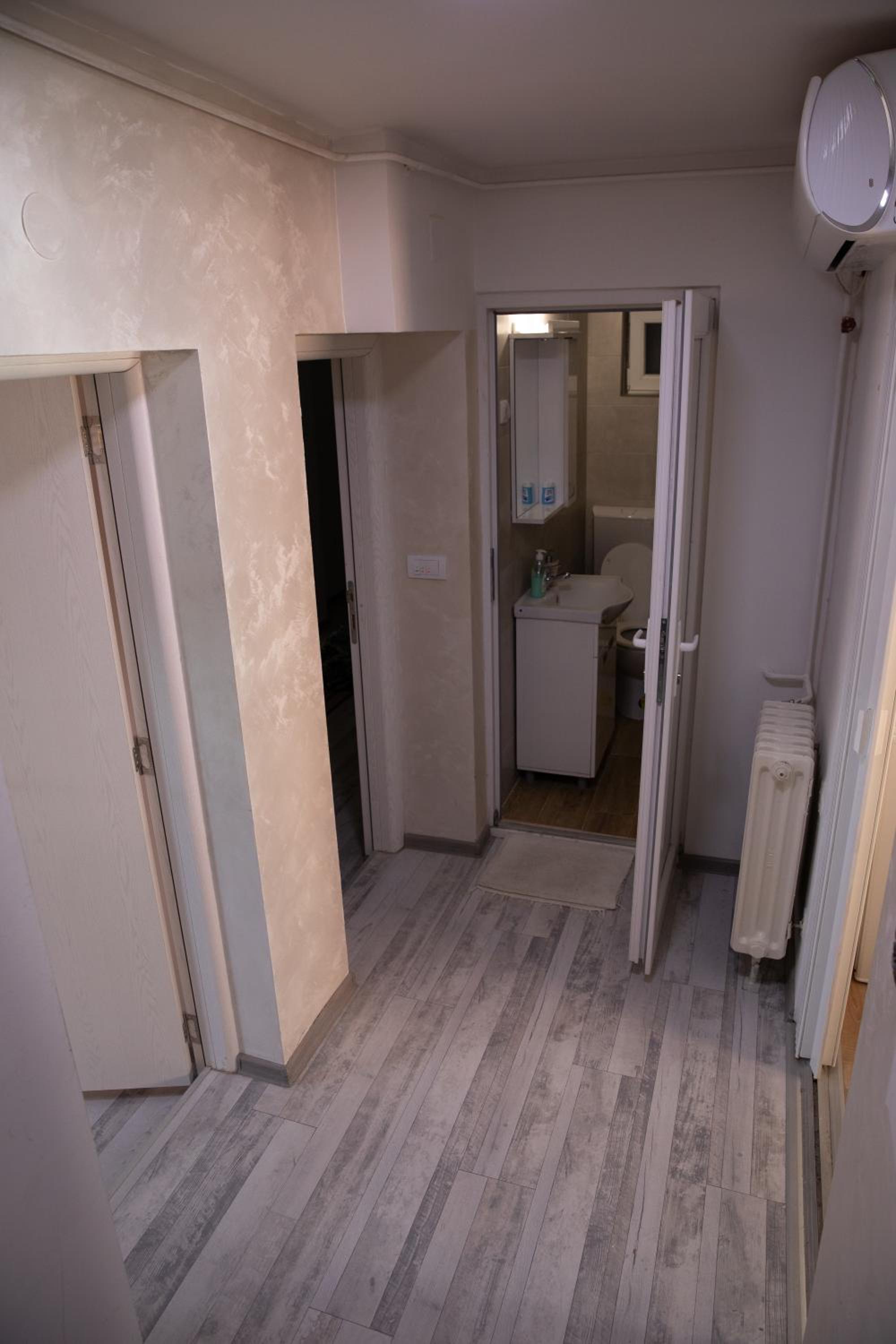 Garden apartment & parking