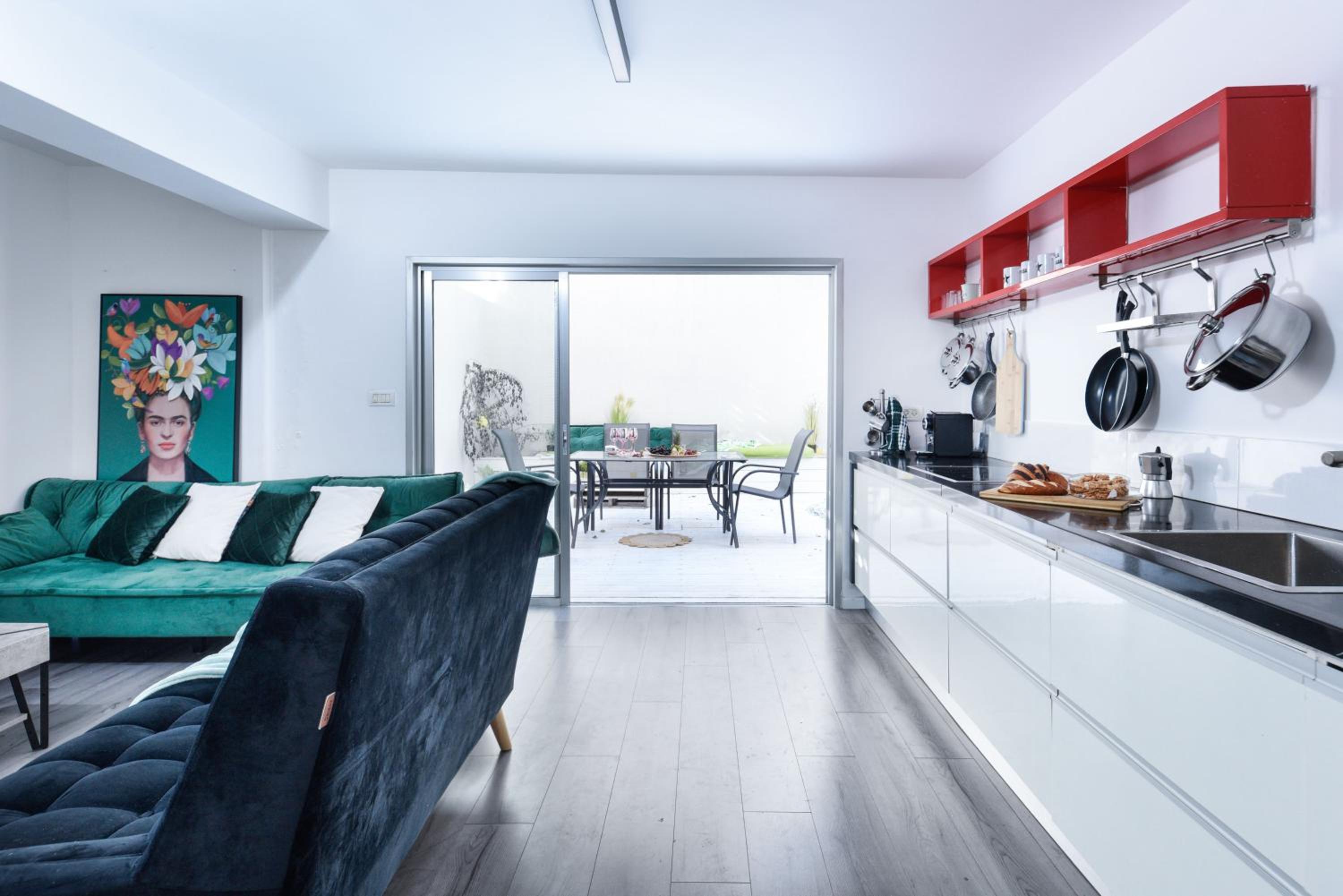 Modern & Chic Apartment w Patio Near Rothschild Blvd by Sea N' Rent view 5