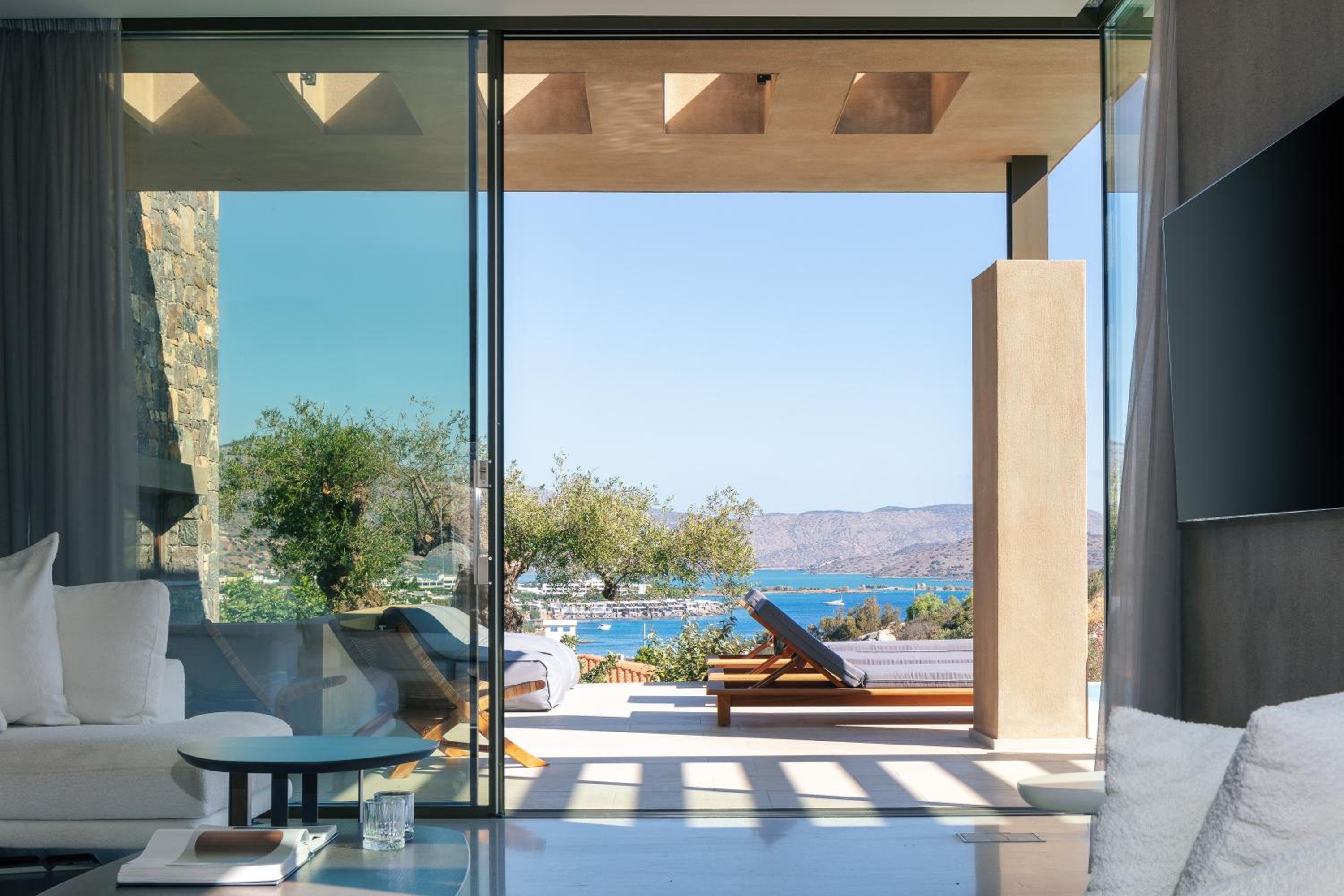 Villa Katy - Sea vistas & Minimalist Opulence by etouri