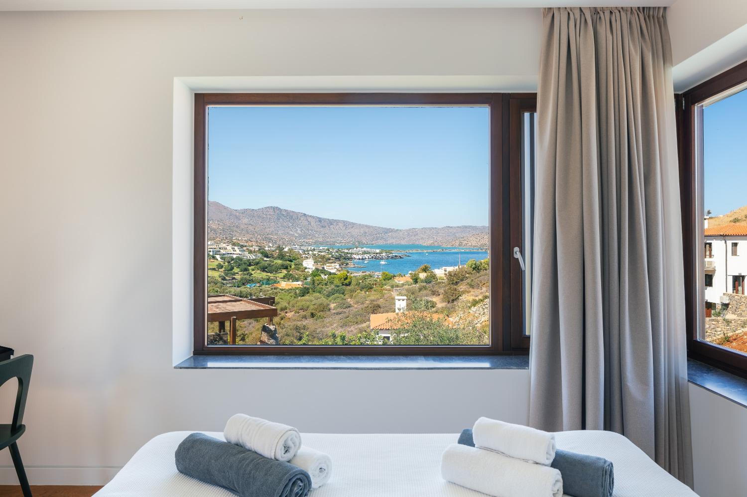 Villa Katy - Sea vistas & Minimalist Opulence by etouri