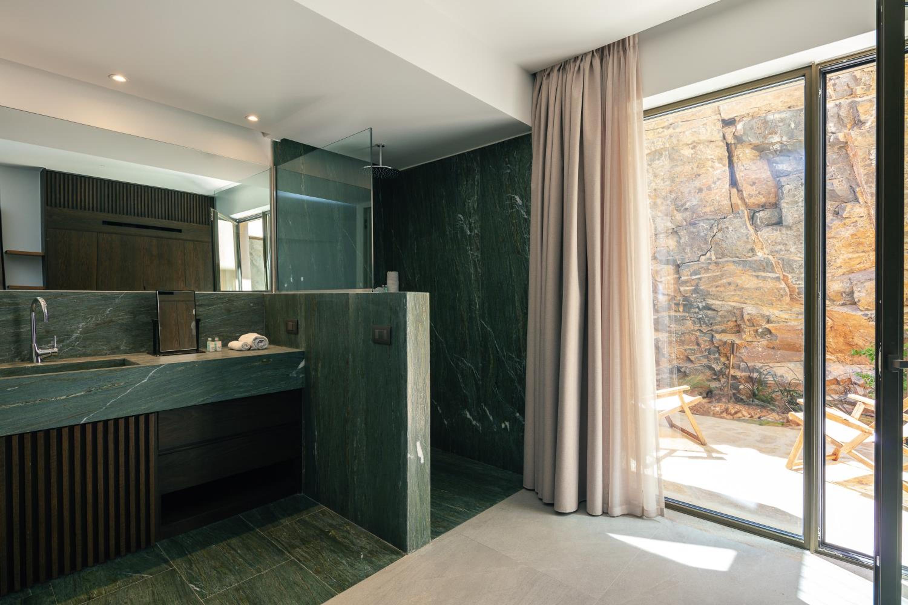 Villa Katy - Sea vistas & Minimalist Opulence by etouri