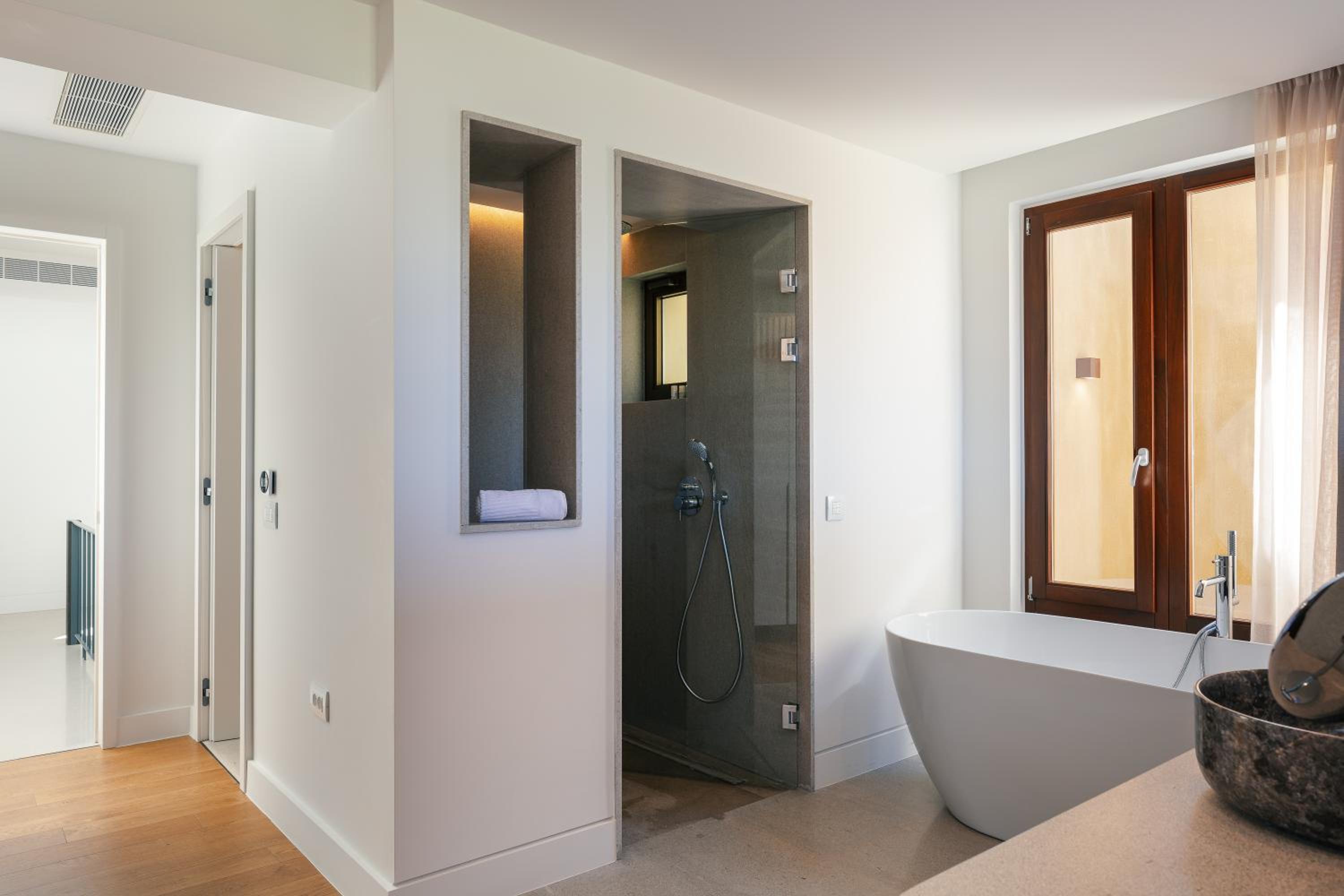 Villa Katy - Sea vistas & Minimalist Opulence by etouri