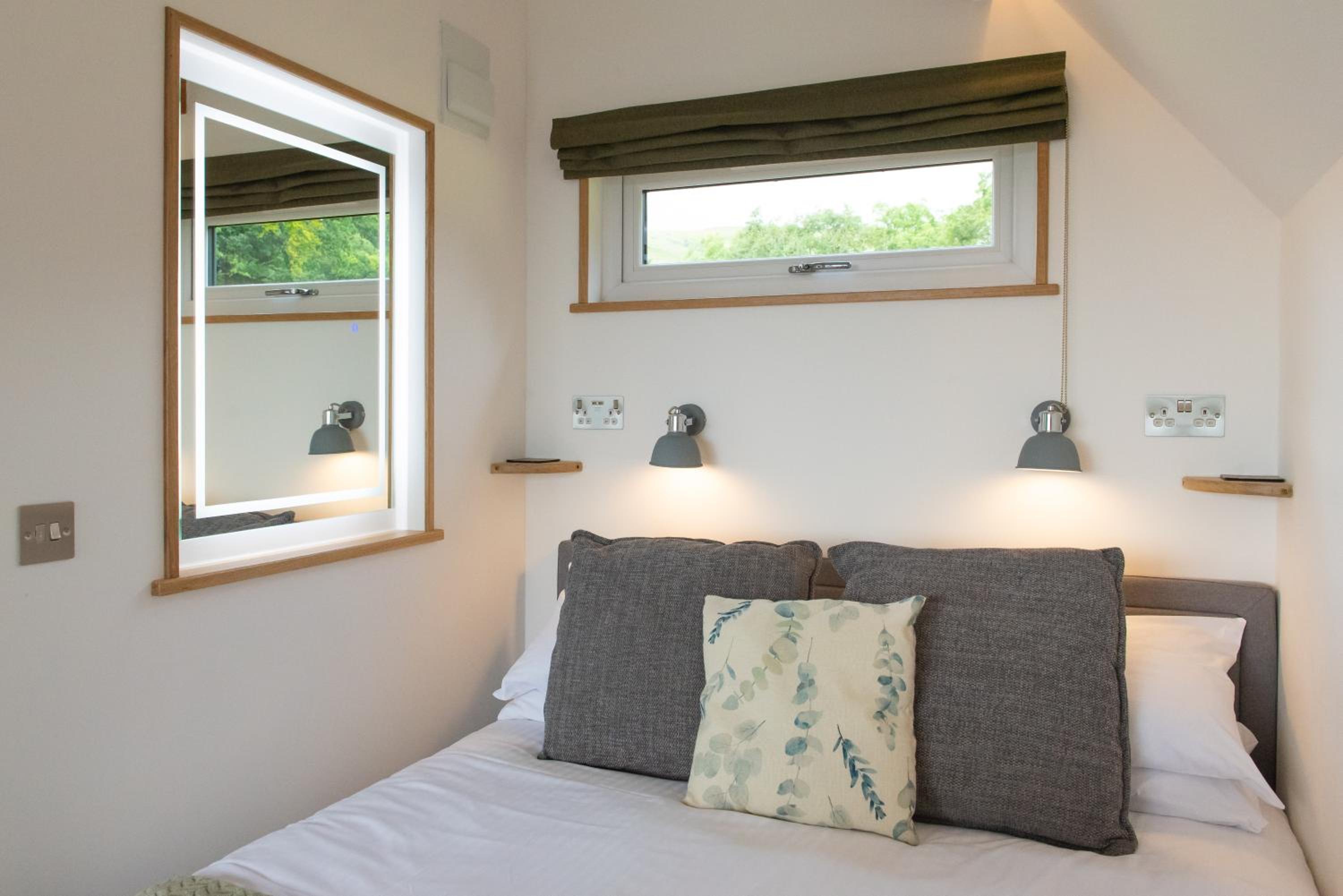 Bonnie Barns - Adults Only Luxury Lodges with hot tubs