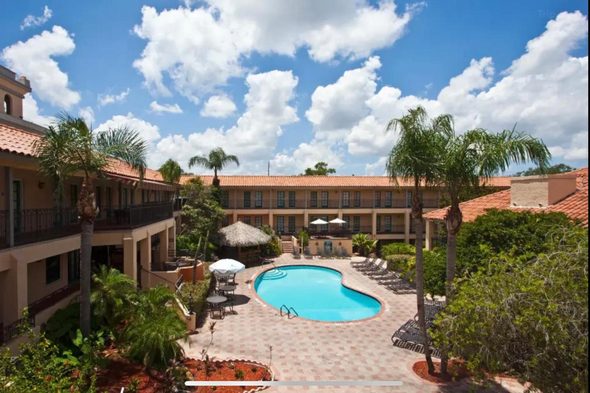 Red Roof Inn PLUS & Suites Tampa - Busch Gardens, Photo 27
