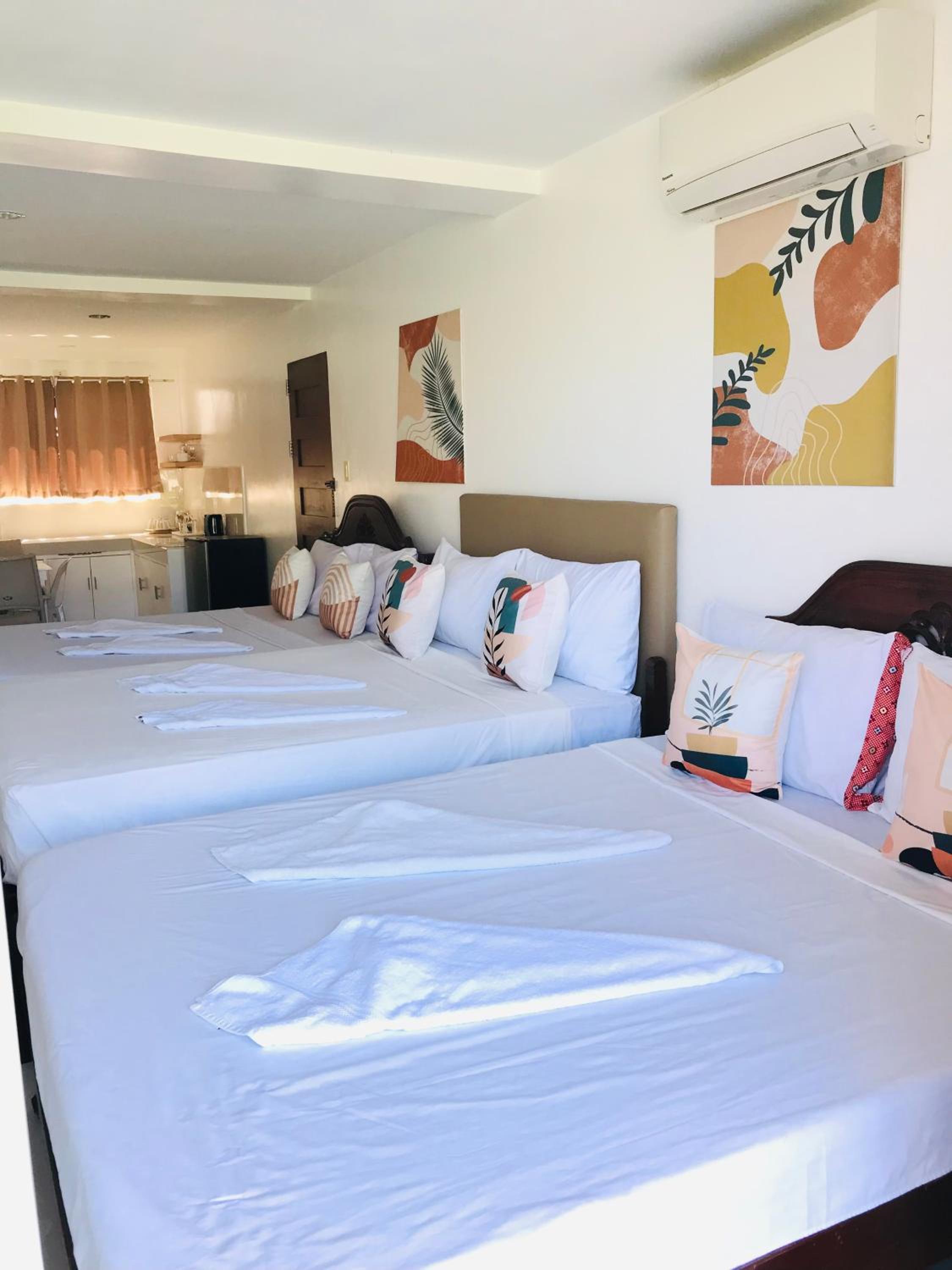 Vargas Apartelle