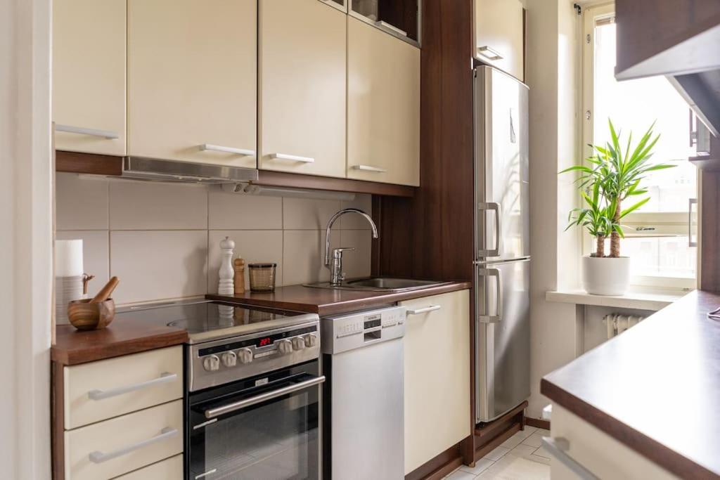 Two Rooms for up to 5 Guests view 5