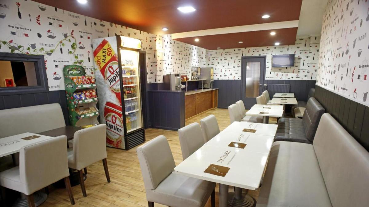 restaurant