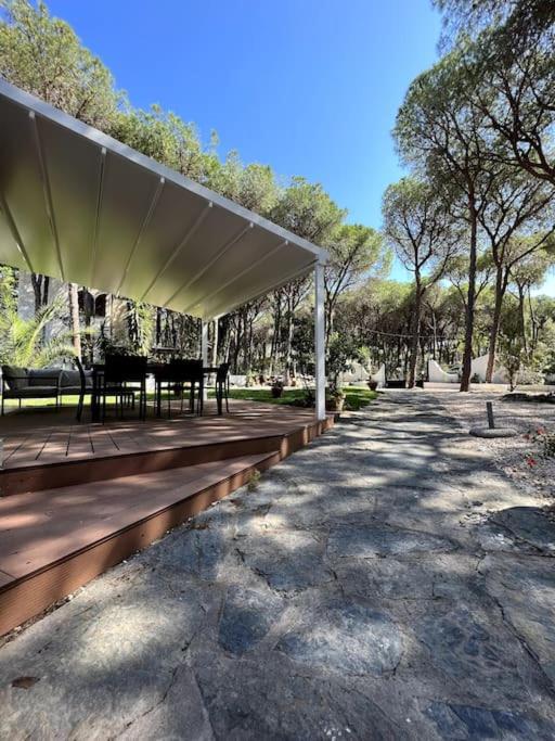 Villa immersa nel verde a 150mt dal mare adiacente al Forte Village Resort view 5