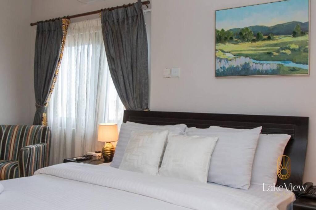 Family Apartment at Lakeview by Agnes, Cape Coast view 2