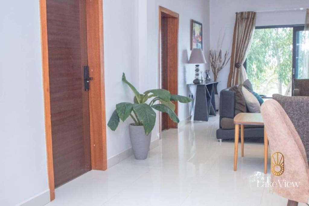 Family Apartment at Lakeview by Agnes, Cape Coast view 4