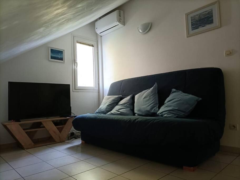 Photo 8