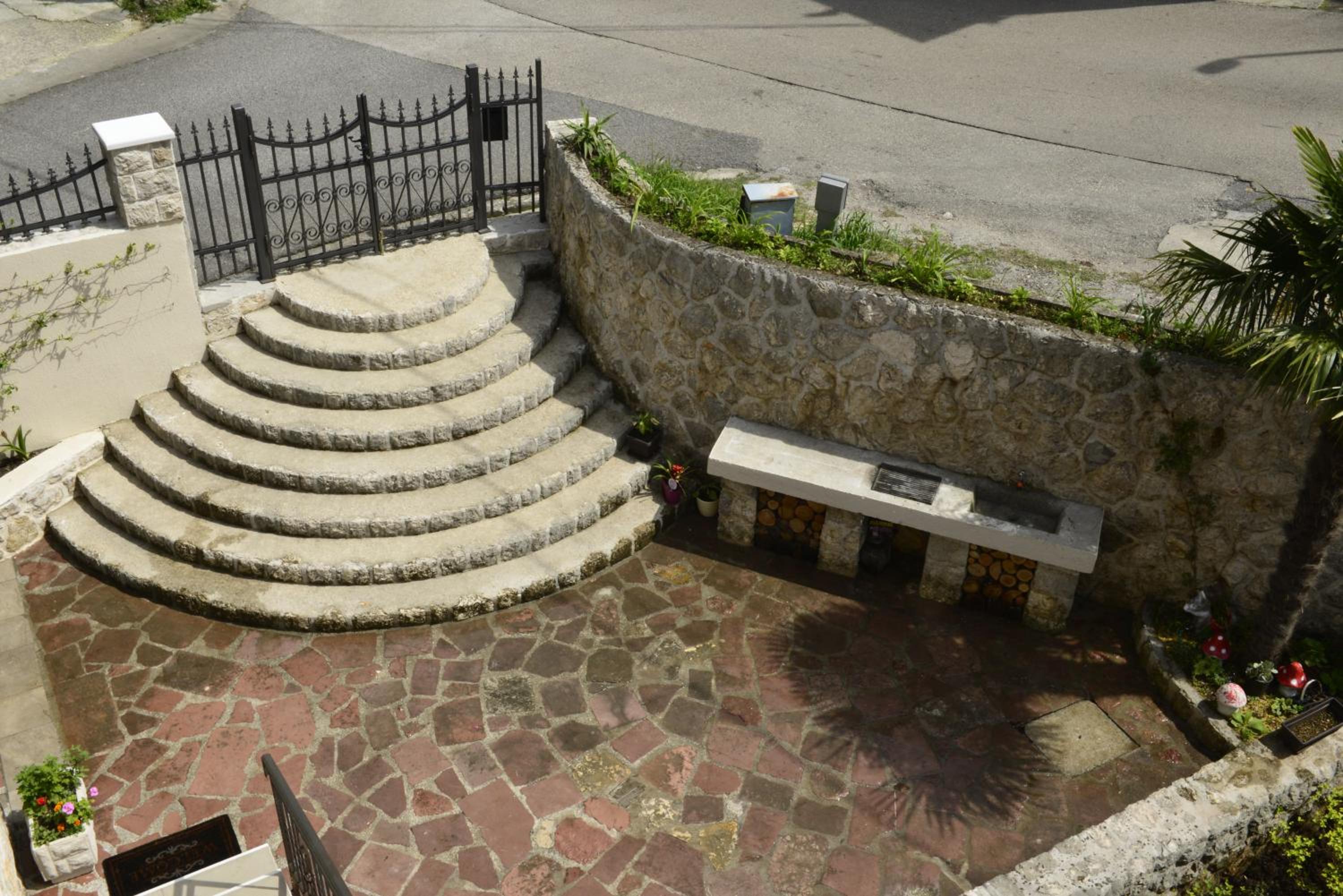 Villa Andrea Apartments with parking