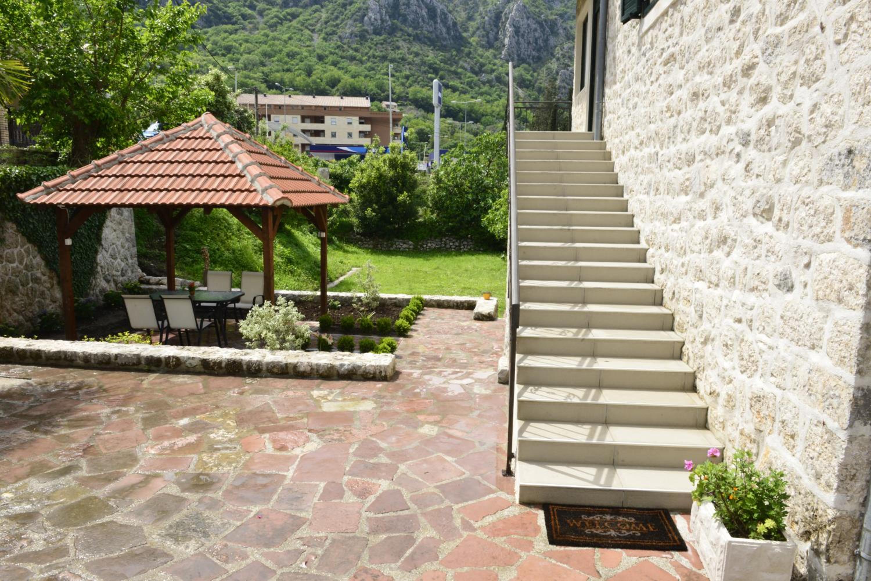 Villa Andrea Apartments with parking