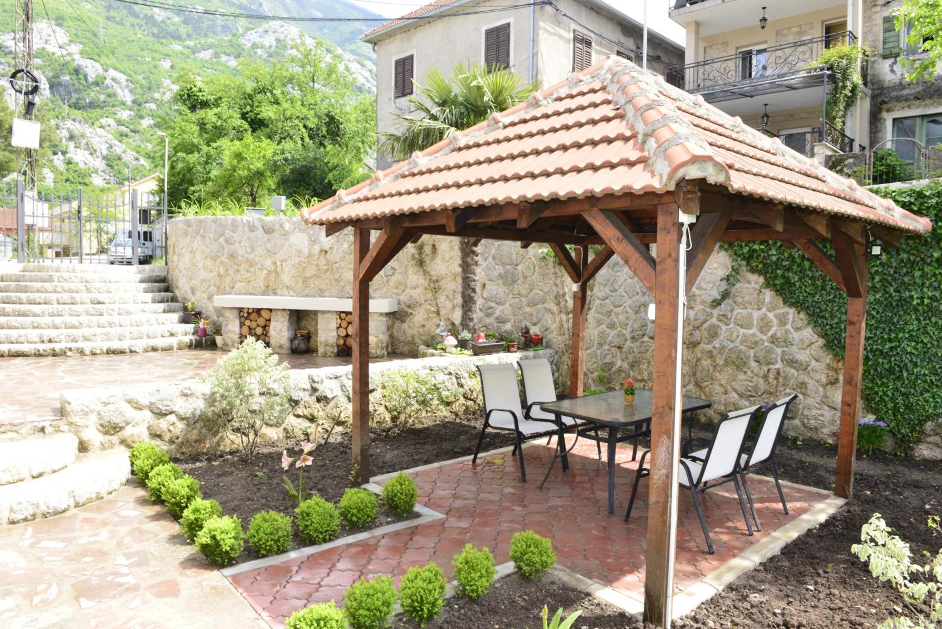 Villa Andrea Apartments with parking