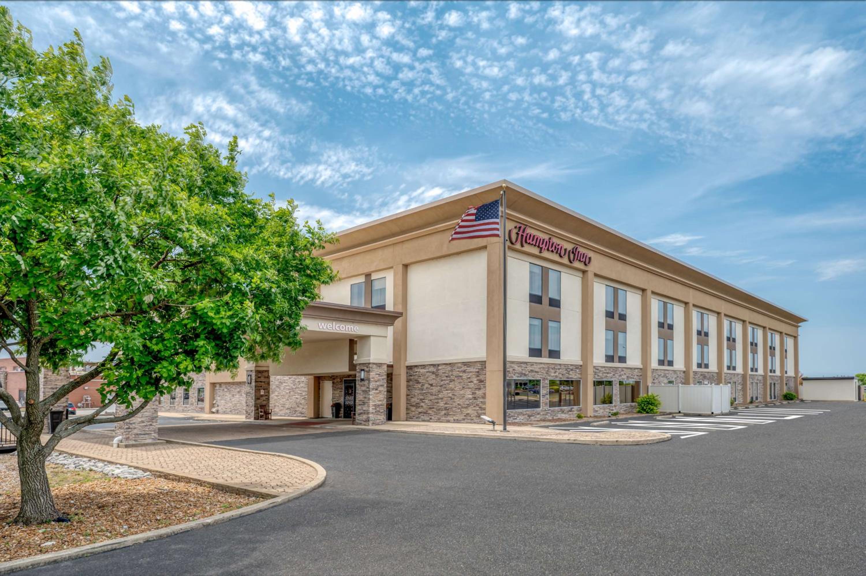 Hotel Hampton Inn St. Louis/Collinsville - Image 1