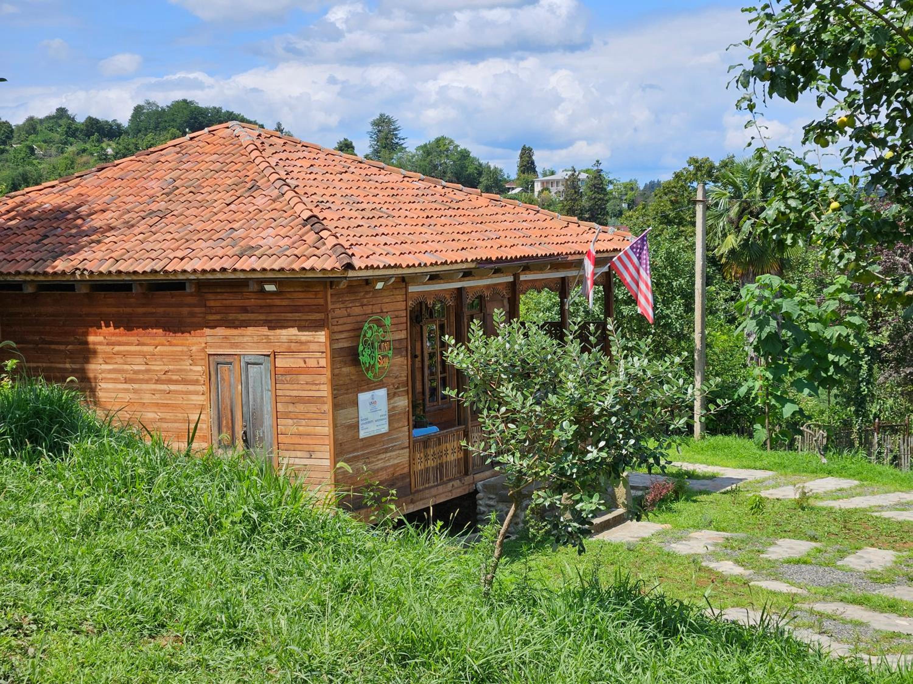 Skijis Sakhli