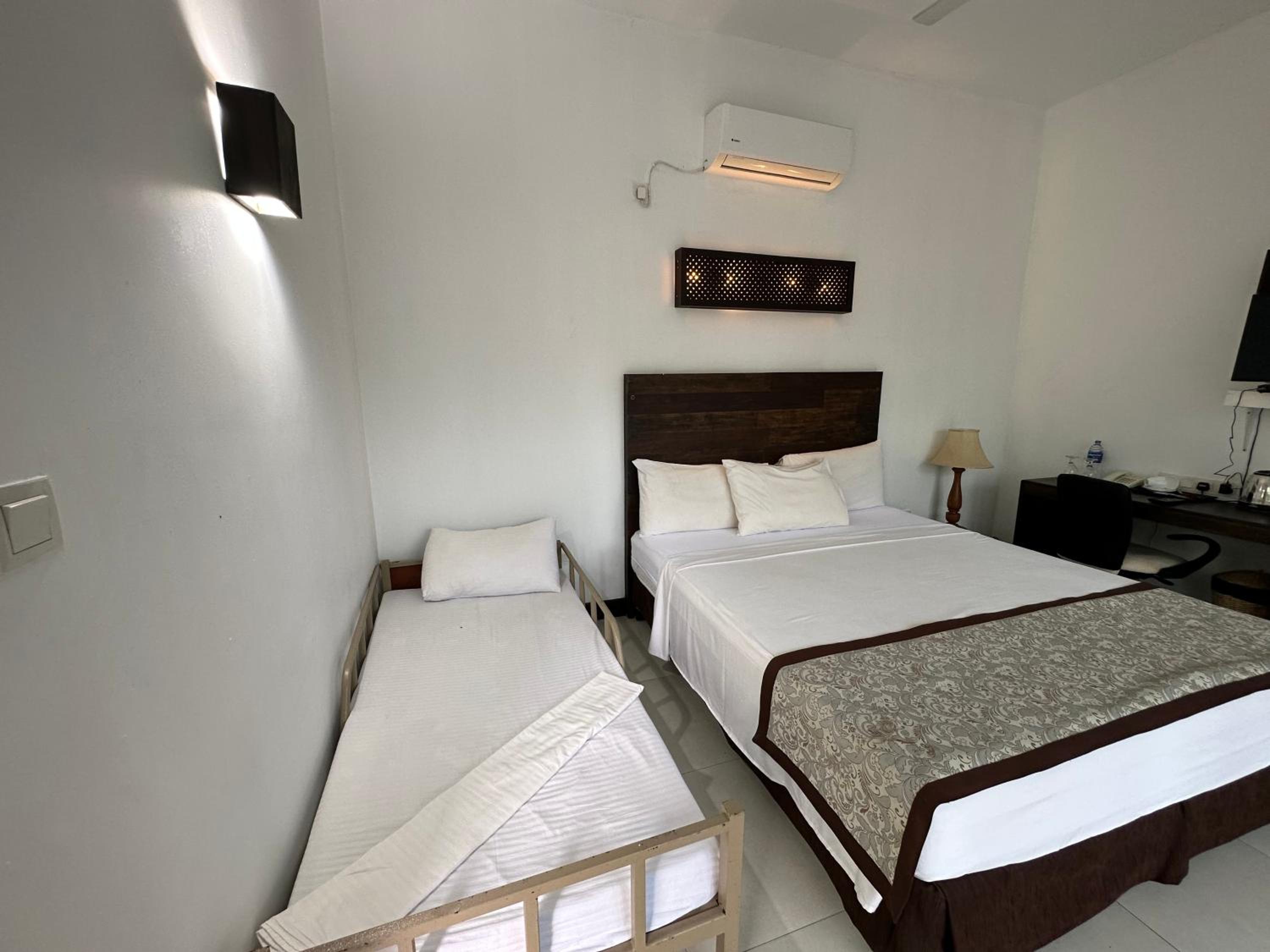 Amaluna Resorts
