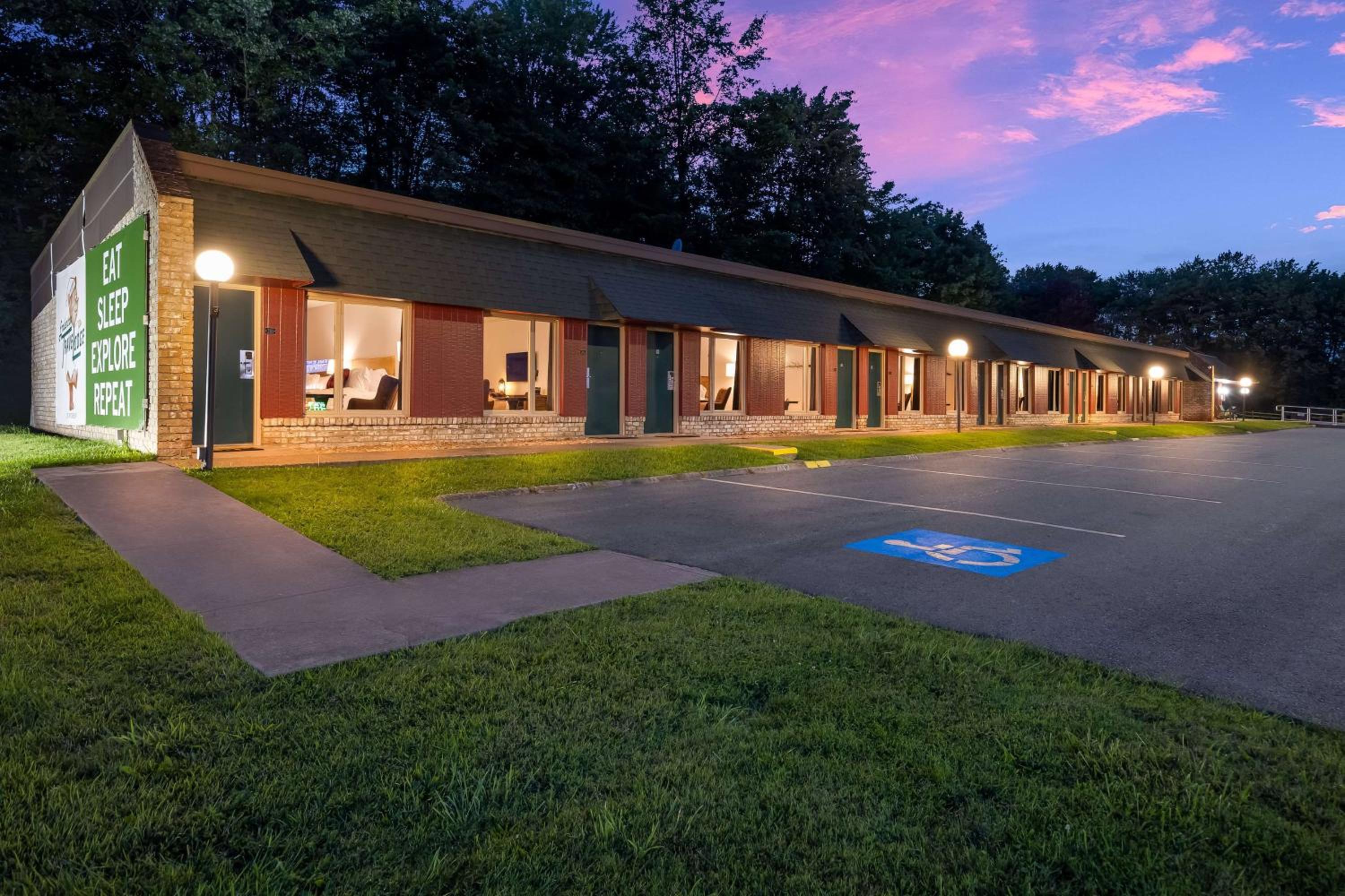 Travelodge by Wyndham Emlenton - Property Image 5