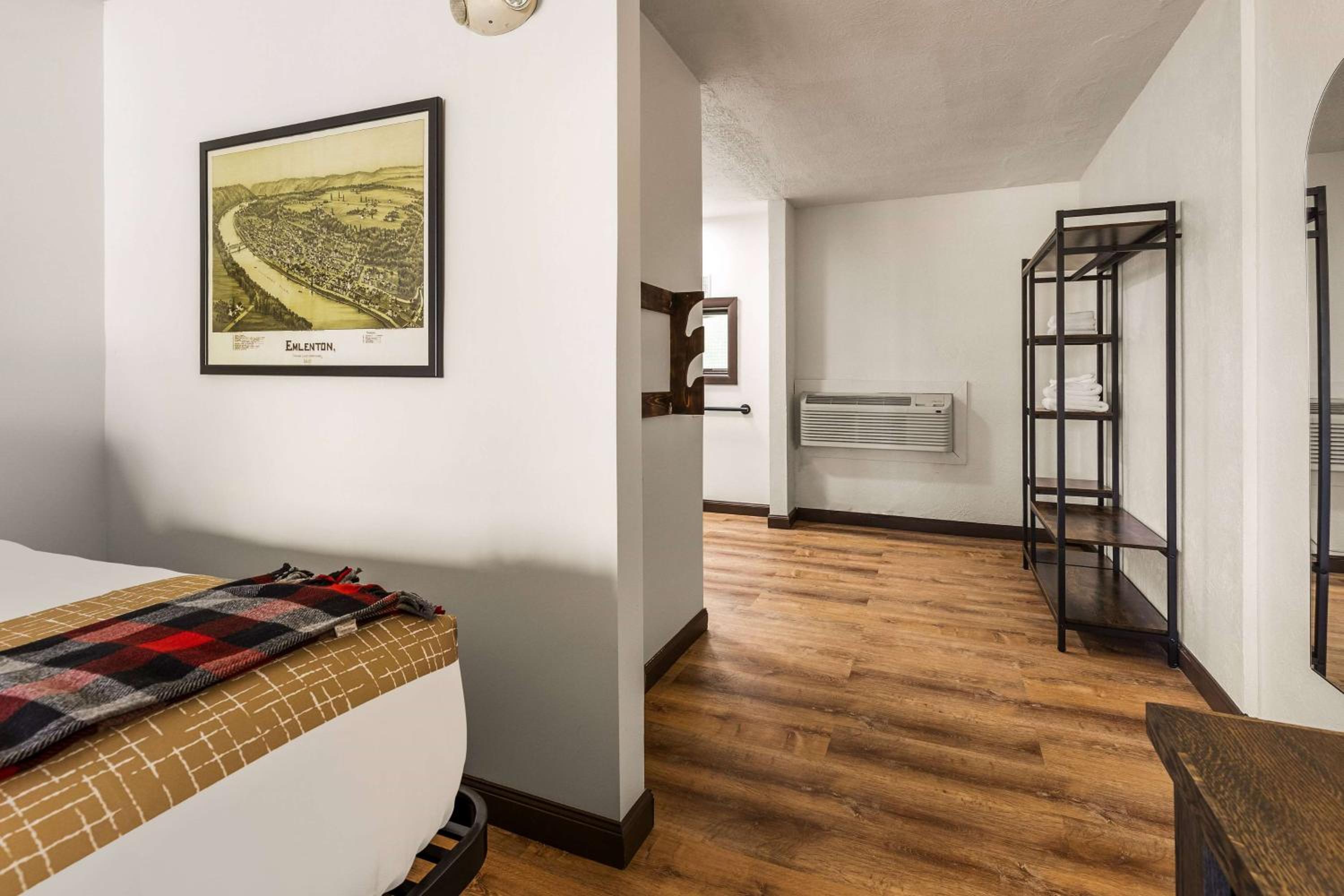 Travelodge by Wyndham Emlenton - Property Image 69