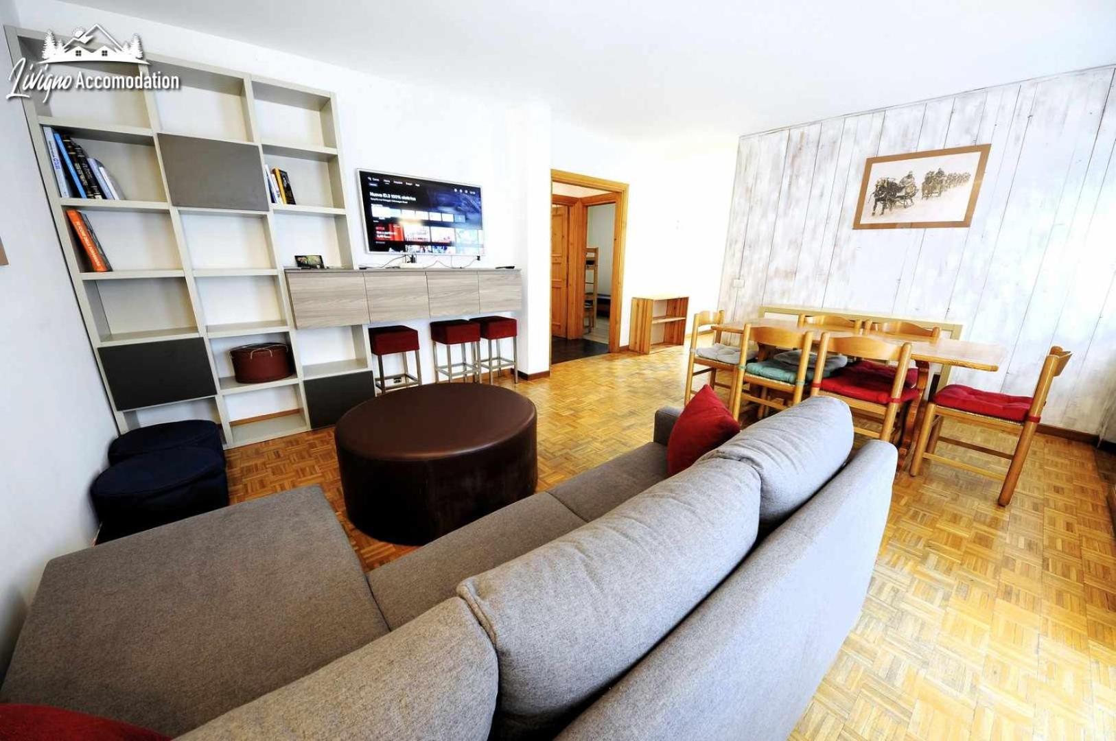 Chalet Rododendro Forést by Livigno Accomodation
