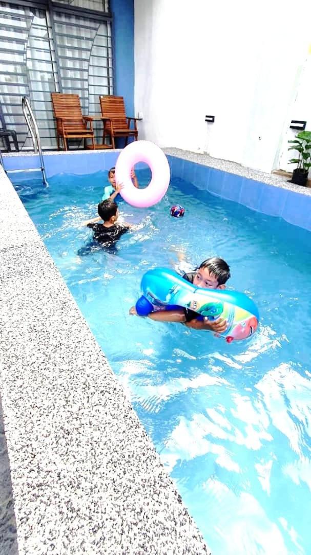 Rumah Eza Guest House with Private Pool Kuantan photo 3