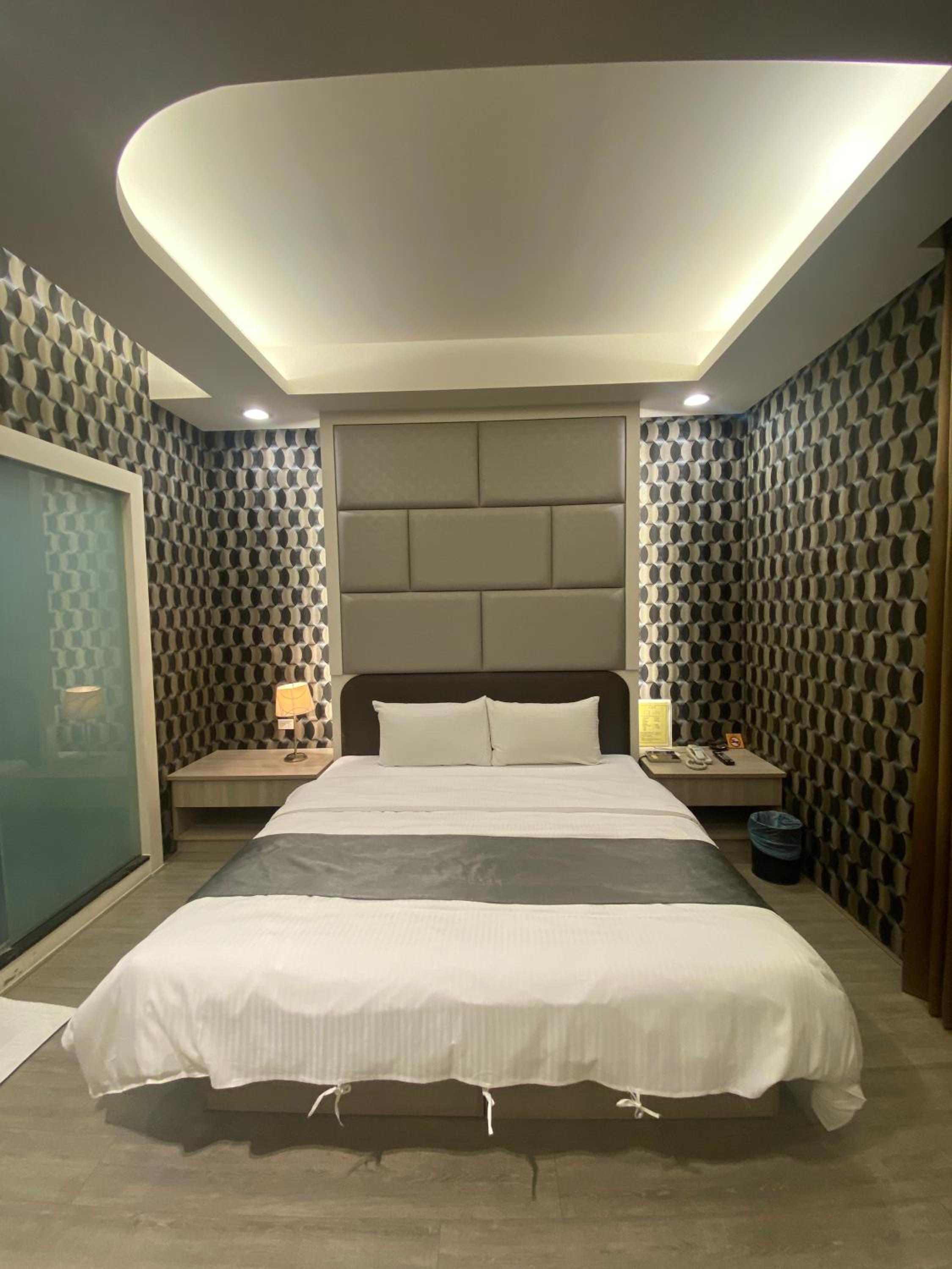 Yuan Chyau Motel