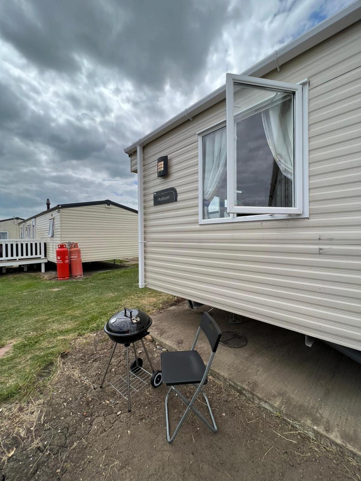 Luxurious Three Bedroom Caravan