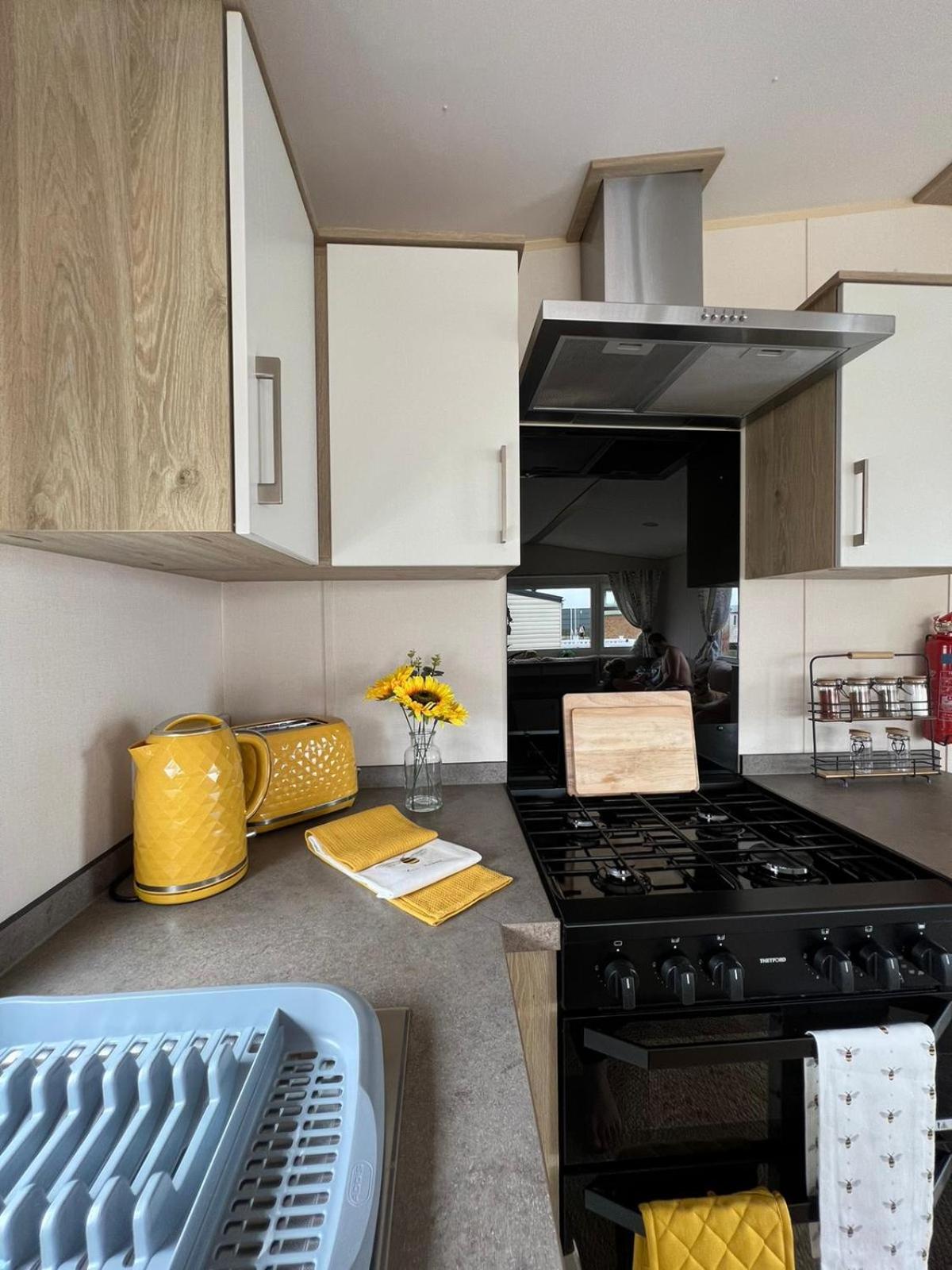 Luxurious Three Bedroom Caravan