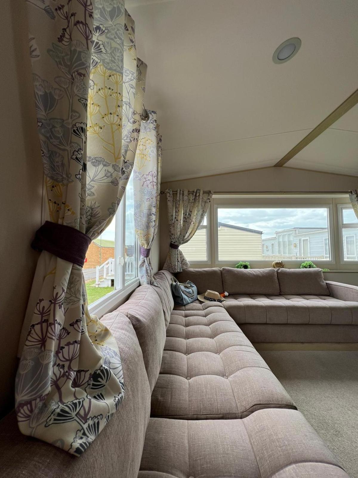 Luxurious Three Bedroom Caravan