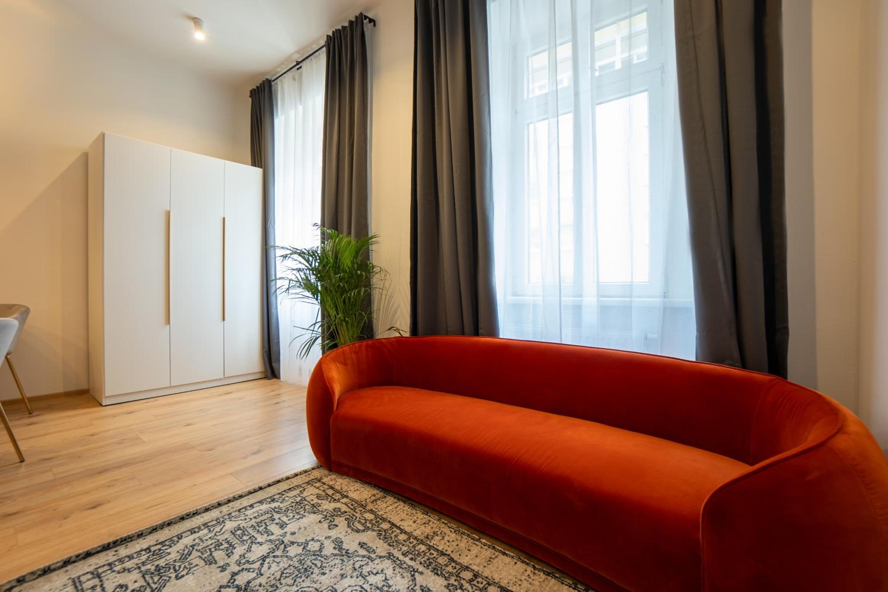 2-rooms apartment 10 min away from city center