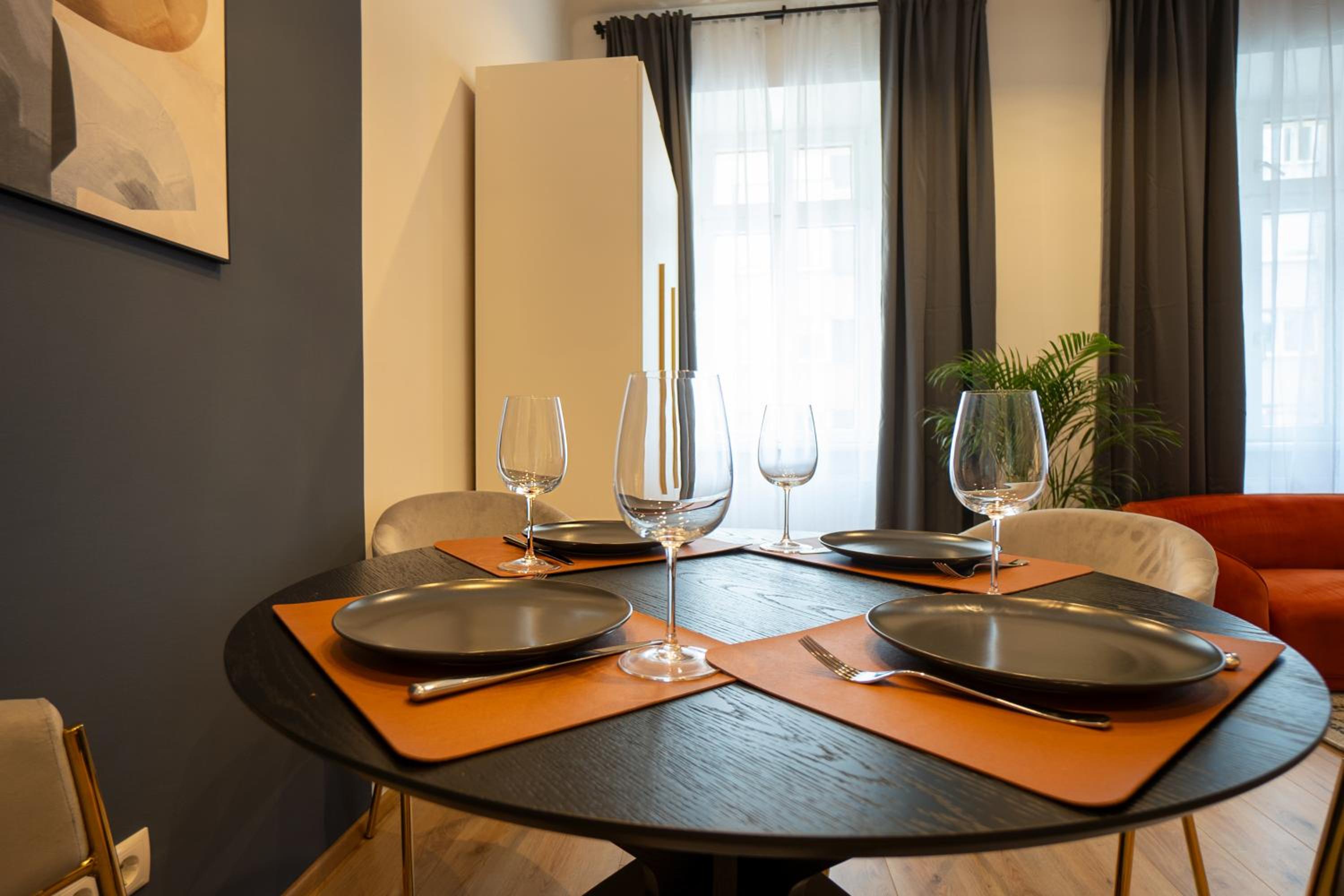 2-rooms apartment 10 min away from city center