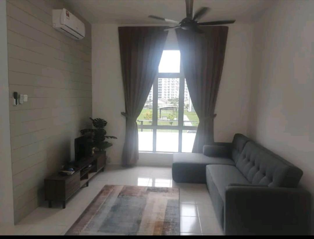 3 Bedroom Apartment with Pool and Beautiful View in Klebang, Ipoh photo 1