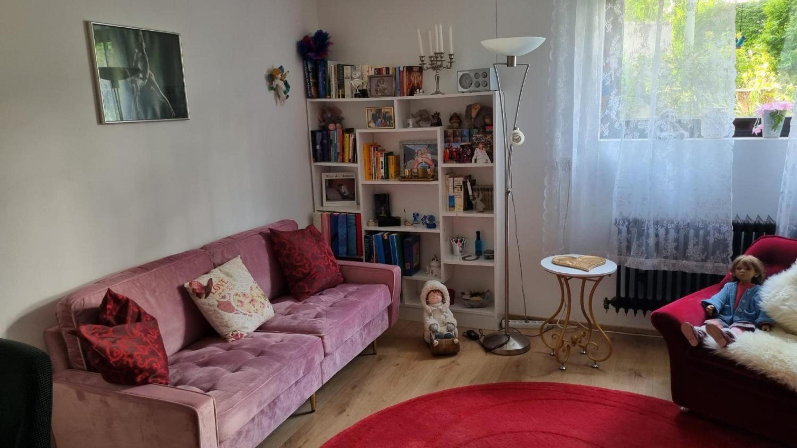 Ferienzimmer bei Thomas - Gemutliches Schlaf- und Wohnzimmer mit modernem Bad - Property Image 2