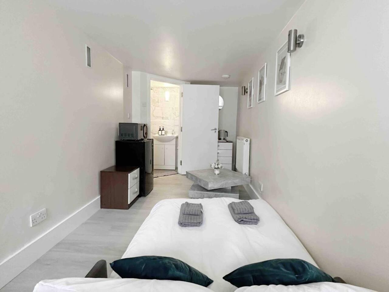 Remarkable 1-Bed House in London