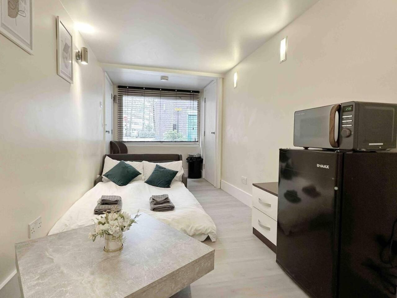 Remarkable 1-Bed House in London