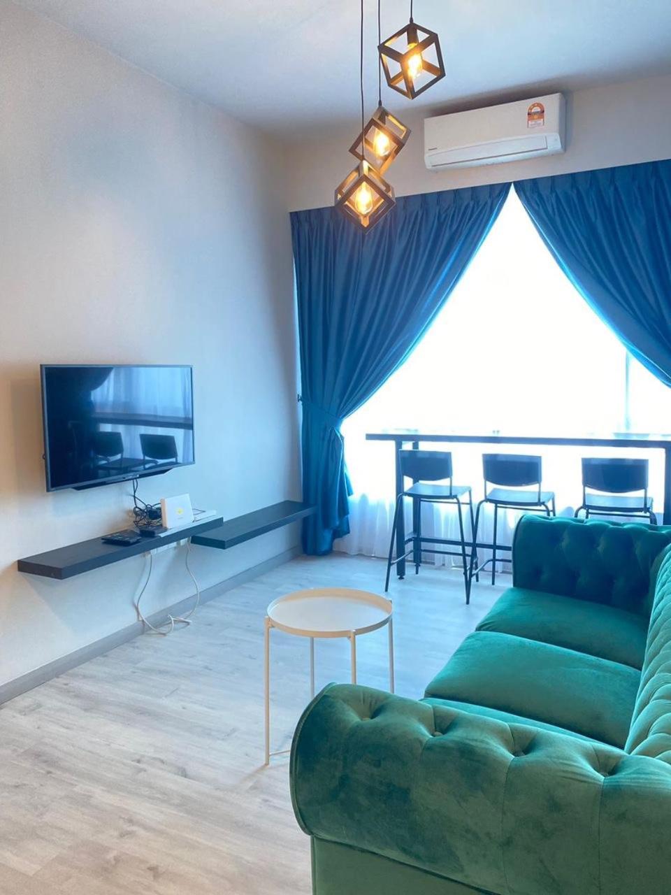 JesseltonQ 2Bedrooms Seaview 23A photo 1