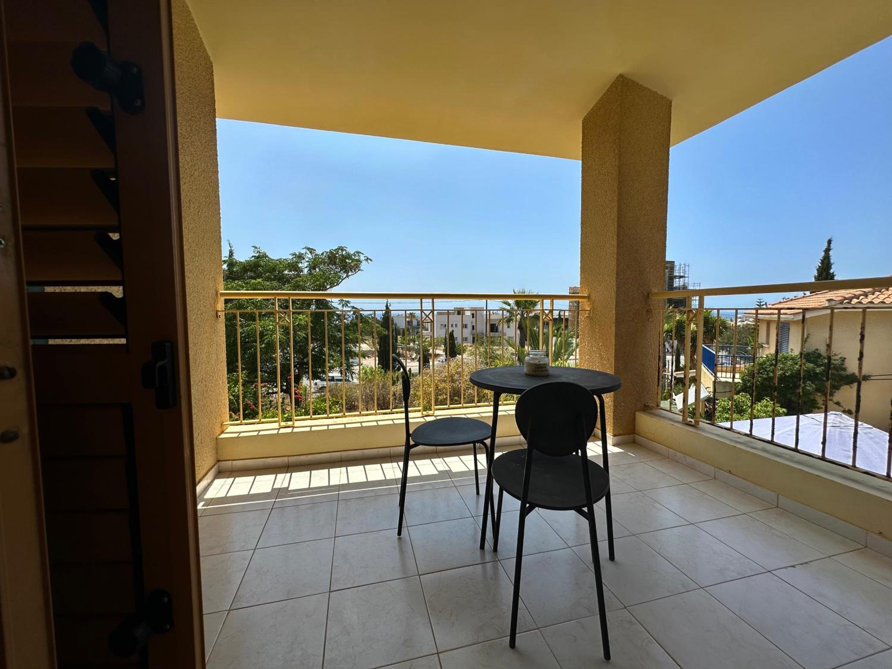 New cozy Villa near the beaches in the Magnificent Gardens of Regina with swimming pools!