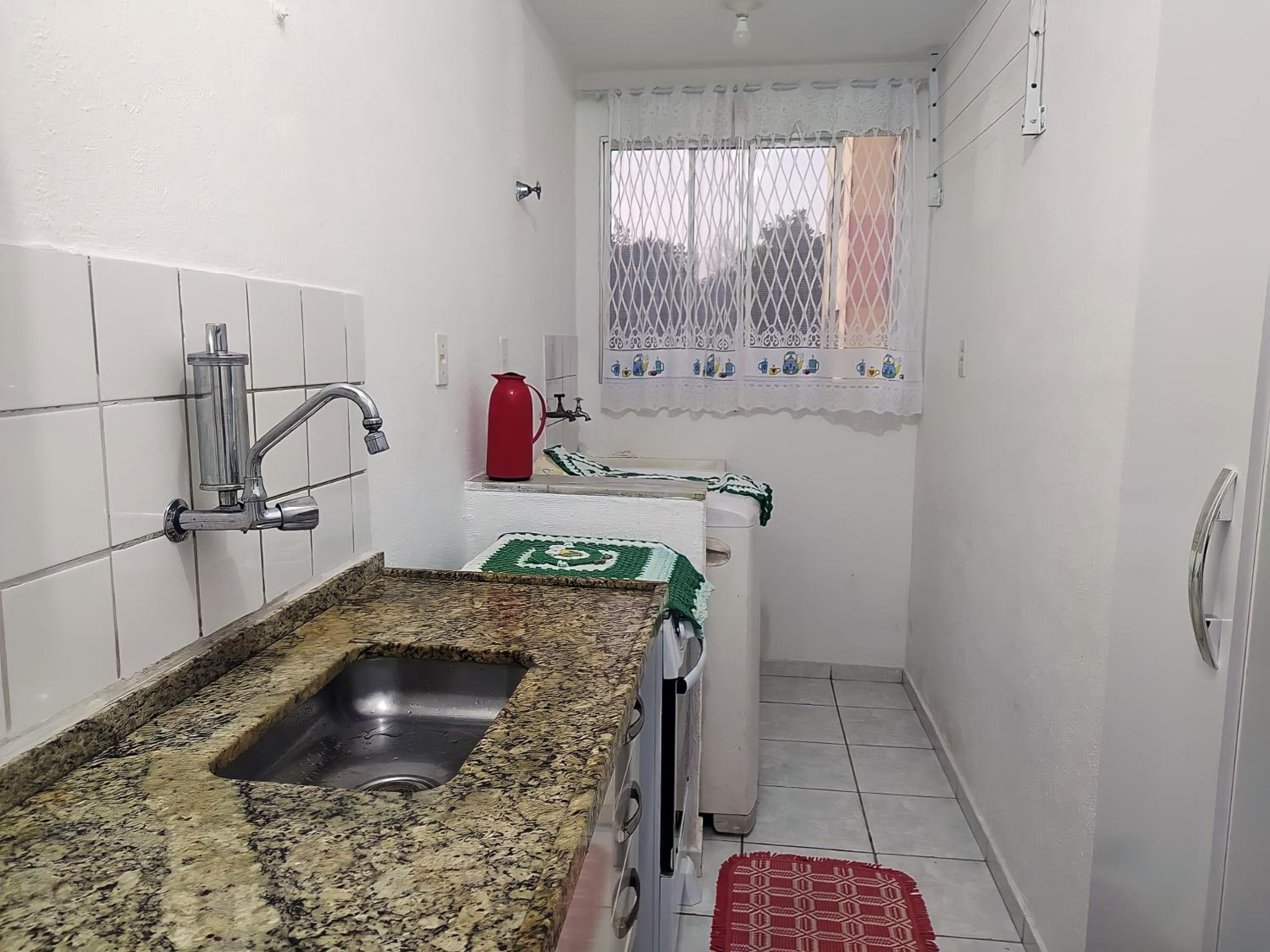 Wi-fi 2 Quartos Portaria 24hs com Garagem