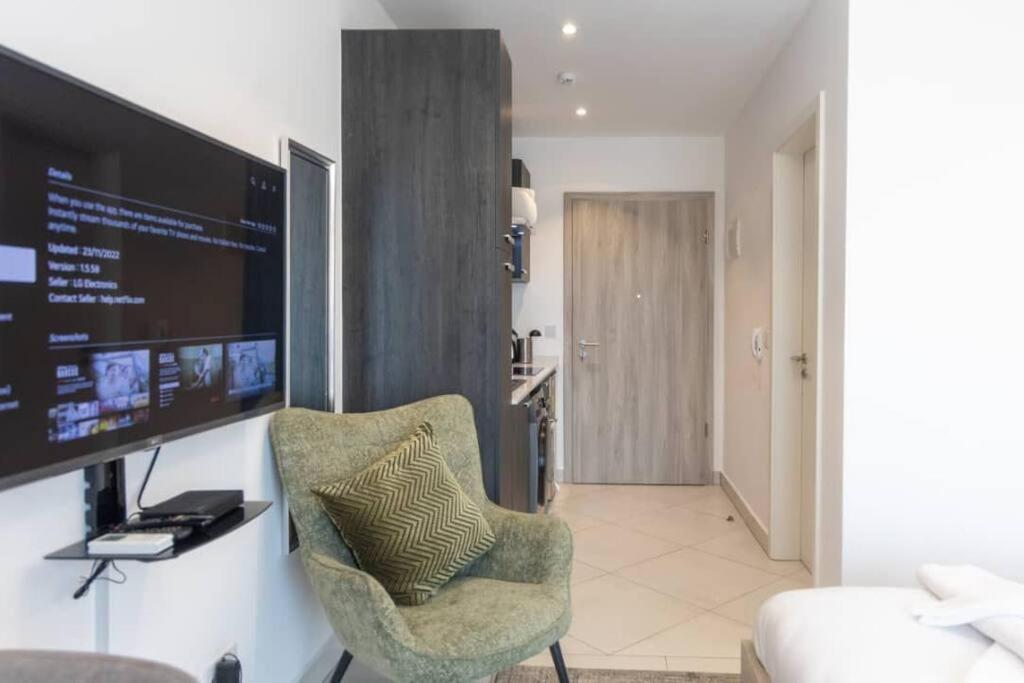 The Lennox Studio @ Airport Residential