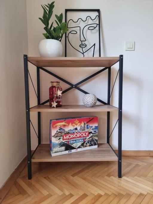 Cozy Central Apartment next to Bus and Train Station