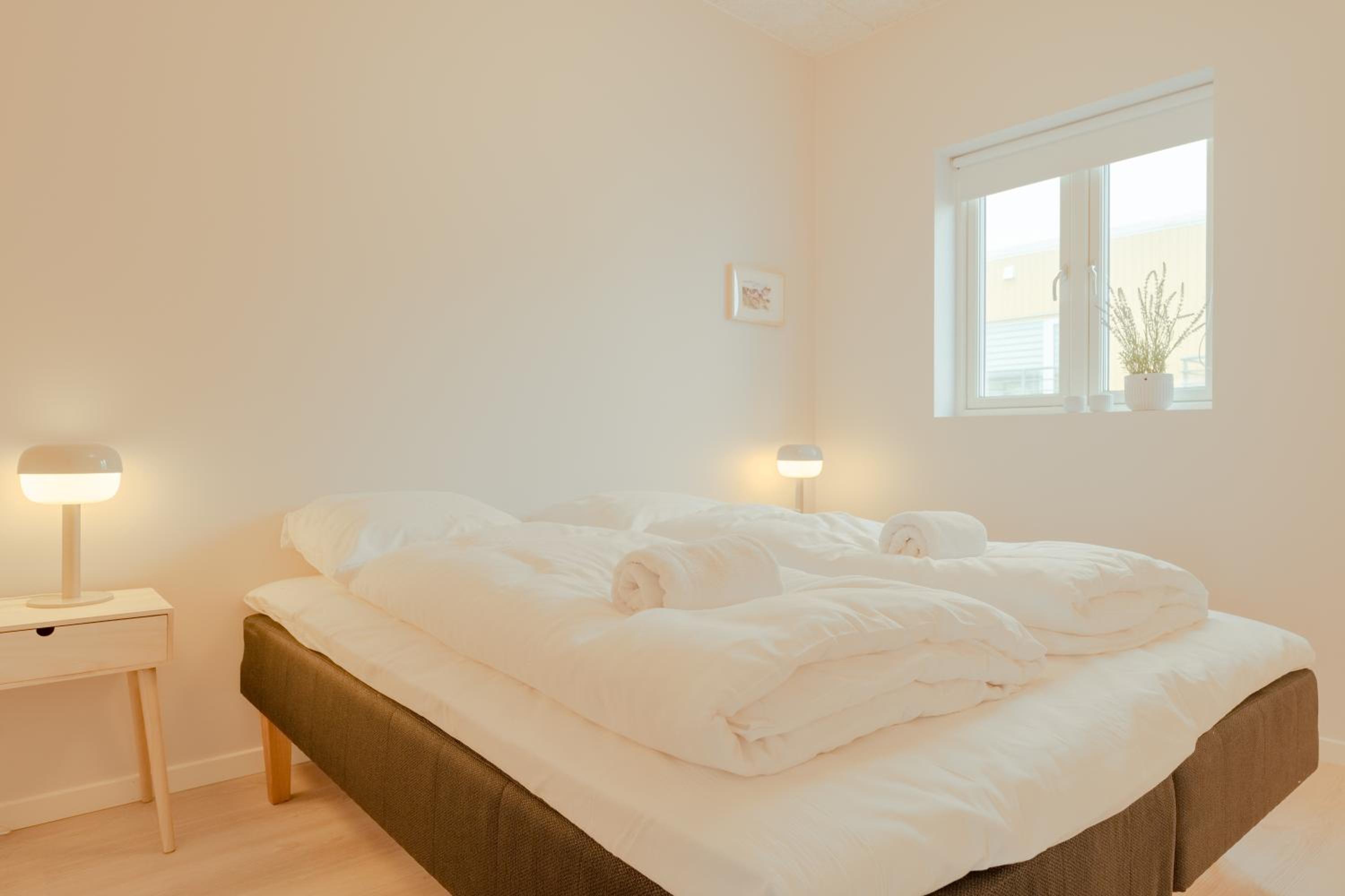 Charming Artistic Retreat - Panoramic View