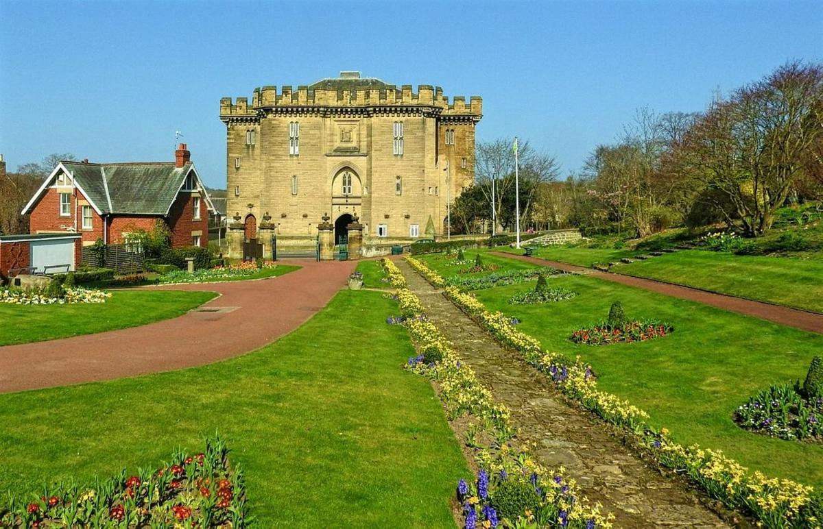 Morpeth town centre - Cottingburn House