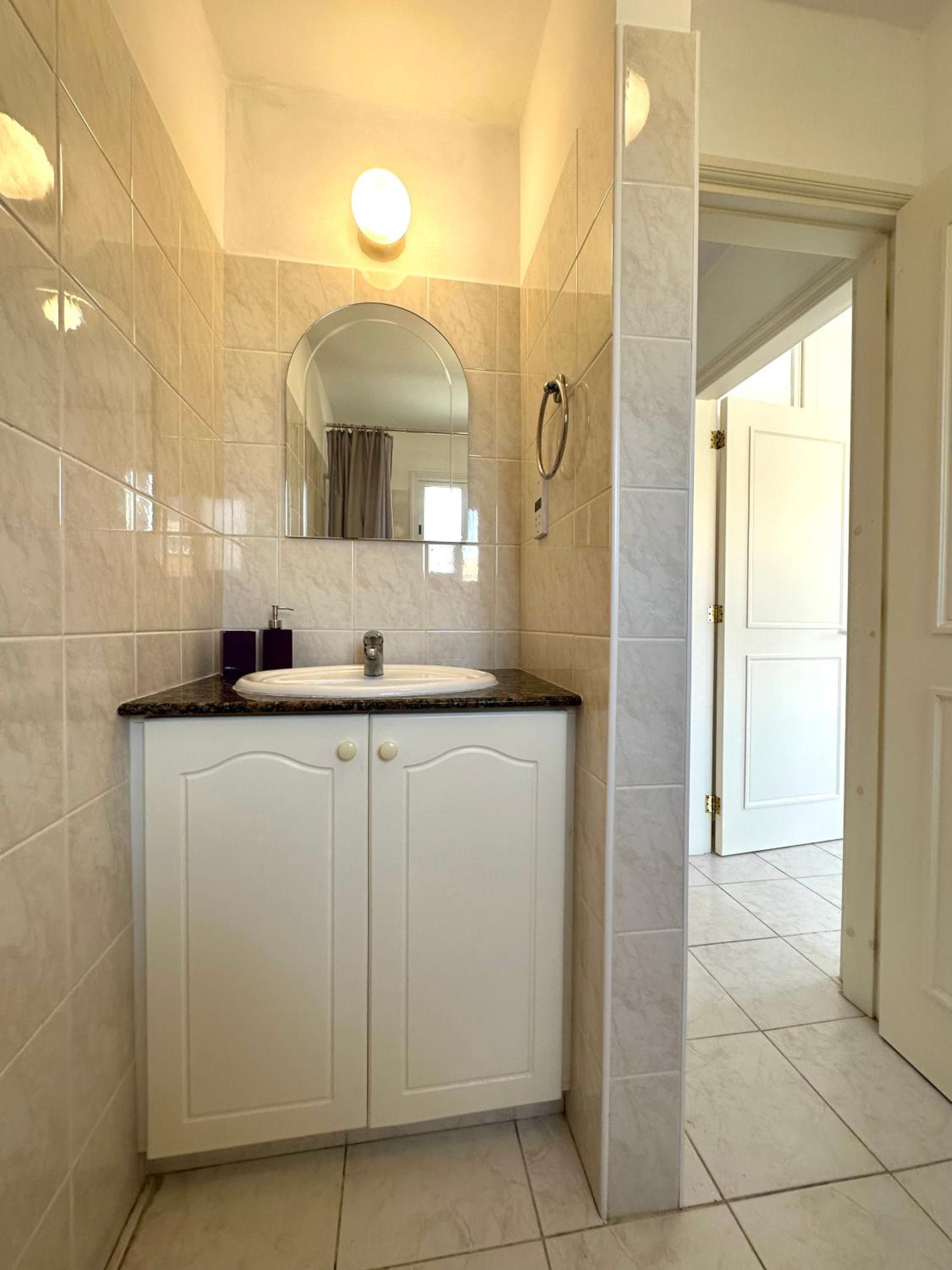 New cozy Villa near the beaches in the Magnificent Gardens of Regina with swimming pools!