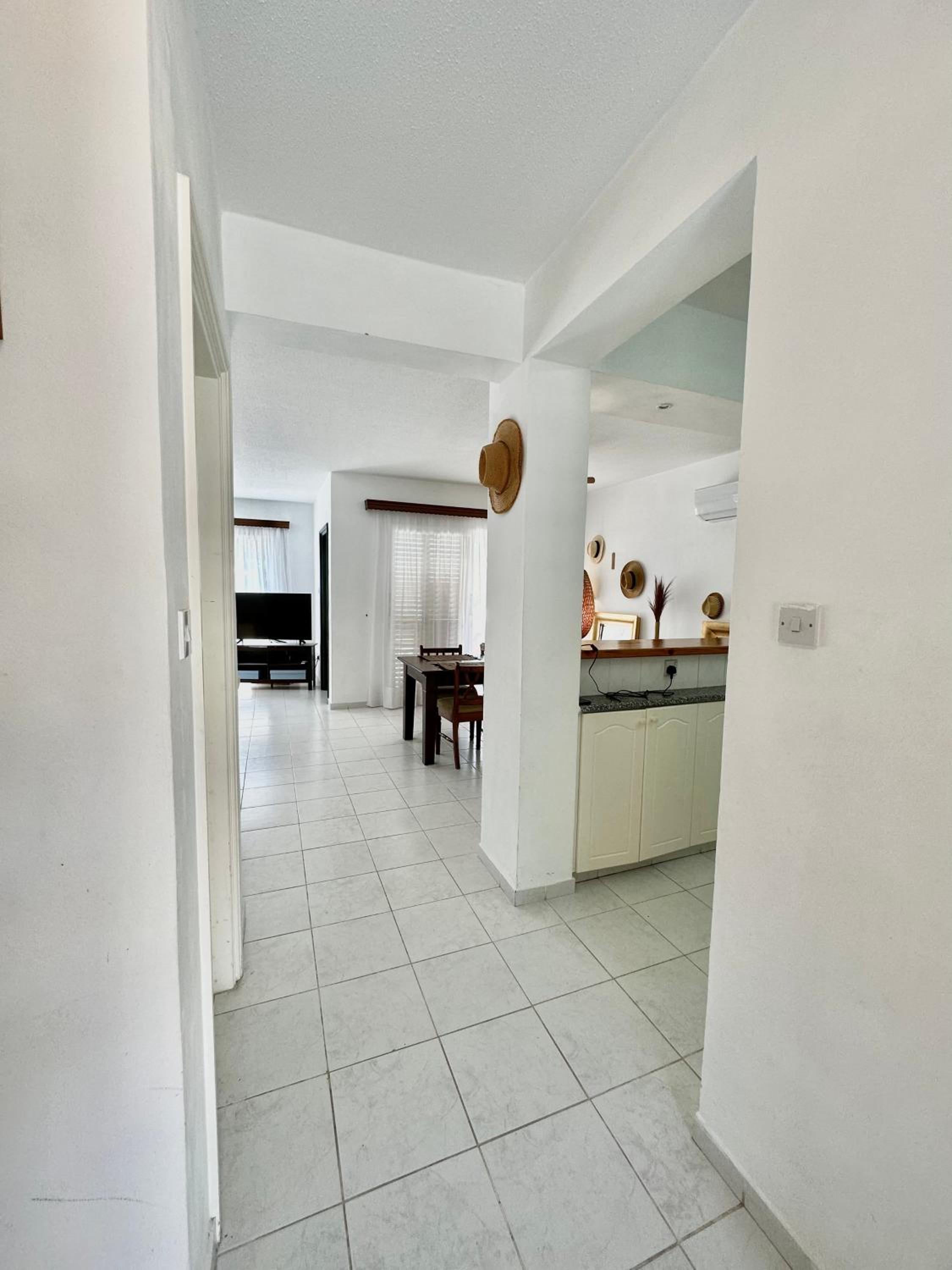 New cozy Villa near the beaches in the Magnificent Gardens of Regina with swimming pools!